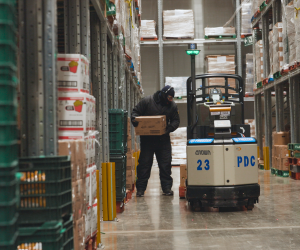 <i>Walmart destacó que el fortalecimiento de sus capacidades logísticas permitirá respaldar su estrategia omnicanal, integrando de manera más eficiente las operaciones de tiendas físicas y comercio electrónico. Foto de cortesía</i>