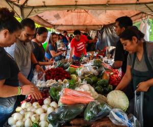 Este resultado, según el BCH, está vinculado a la caída de precios de algunos alimentos. Foto de archivo