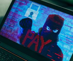Los modelos de IA han facilitado mucho la creación de mensajes de phishing convincentes, así como la falsificación de imágenes, audio y vídeo. Foto de iStock