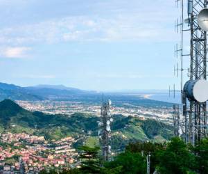 SBA Telecommunications busca adquirir empresa de gestión de torres en El Salvador