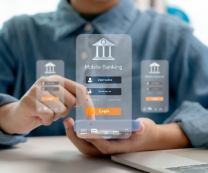 <i>Las instituciones bancarias registraron una utilidad acumulada de US$282.4 millones, un incremento interanual de 23 %. Foto de iStock</i>