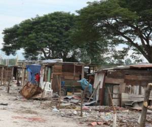 Mientras en la región latinoamericana la pobreza y la extrema pobreza han disminuido desde 2001, en Honduras esta reducción ha sido más difícil de alcanzar y mantener. (Foto: laprensa.hn).