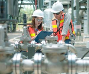 <i>Los adolescentes (13,7 %) y los afroamericanos (7,1 %) se mantienen como los más afectados por el desempleo, junto a los hispanos (4,8 %), los asiáticos (3,7 %) y las mujeres adultas (4,0 %). Foto de iStock</i>