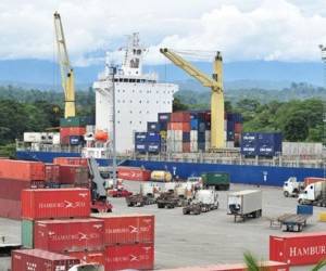 Las empresas de Zona Franca de Costa Rica priorizan la disponibilidad y calidad del recurso humano y el costo de la energía eléctrica en segundo y tercer lugar respectivamente. Foto de iStock