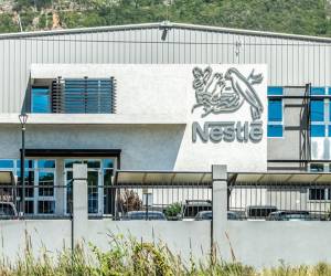<i>La meta, que no había sido reportada previamente, surge en un contexto en el que las empresas alimentarias enfrentan una creciente presión para ofrecer productos más saludables. Foto de iStock</i>