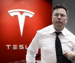 Las acciones de Tesla caen 7.2% tras declaraciones de Musk sobre despedir al 10% de sus trabajadores