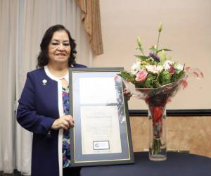 Reconocen legado empresarial de la salvadoreña Rosario de Barriere