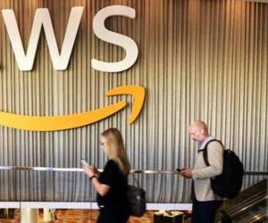 <i>El movimiento amplía una relación existente entre ambas compañías, ya que Amazon ya había invertido US$8.000 millones en Anthropic, creadora del popular modelo de IA Claude. Foto de iStock</i>