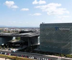 Desde 2008, Telefónica ha realizado reducciones sustanciales en su nómina, con una disminución total de 20.000 puestos de trabajo. Foto de archivo