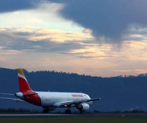 Iberia recupera su vuelo diario con El Salvador en 2023