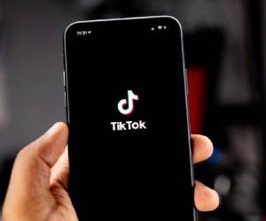 Jóvenes en Tiktok invitan a reducir el consumo