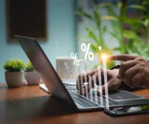 <i>La percepción de riesgo mejoró y las condiciones de financiamiento externo se tornaron más favorables tanto para gobiernos como para empresas. Foto de Peerapong Srimuang / Getty Images</i>