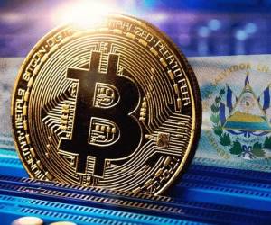 <i>El Salvador elevó sus reservas de bitcoin a 7.585,37 monedas, valoradas en más de US$515 millones. Foto de iStock</i>