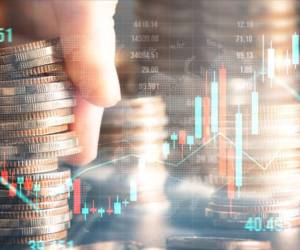 <i>Desde la perspectiva de la producción, los mayores aportes provinieron de la intermediación financiera, las comunicaciones, la generación y distribución de electricidad y agua. Foto de iStock</i>