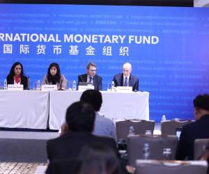 FMI eleva previsión de crecimiento de China para 2023 a 5,4%