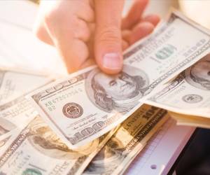 El BCH reporta que entre enero y abril de 2025, el sector público hondureño contrató nueva deuda por un monto de US$145.3 millones. Foto de iStock