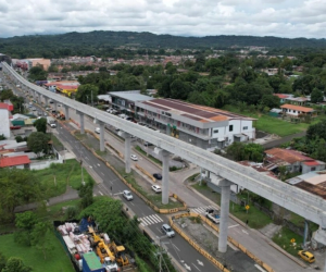 <i>El proyecto transformará la movilidad urbana en la región metropolitana, reduciendo los tiempos de viaje de 90 a 38 minutos y generando ahorros en costos de transporte para los usuarios. Foto de cortesía</i>