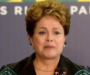 Dilma conmocionada al escuchar los detalles de la Comisión de la Verdad. (Foto: Agencias)