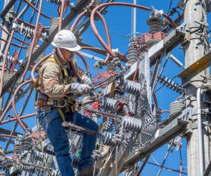 La expansión de generación renovable alcanzará un total de 1.250 MW, distribuidos entre proyectos hidroeléctricos, eólicos, fotovoltaicos, geotérmicos y de biomasa. Foto de archivo