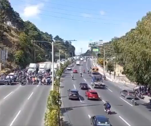 <i>Varias rutas de Guatemala han sido bloqueadas de forma intermitente por segundo día consecutivo por transportistas que exigen una reducción en los precios del combustible. Foto de cortesía</i>