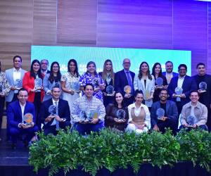 Líderes de las marcas TOM 2026 para El Salvador celebran la preferencia de los consumidores. FOTOS ÓSCAR MACHÓN