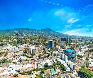 <i>Economía salvadoreña estará impulsada por el flujo del turismo, consumo privado y exportaciones. Foto de iStock</i>