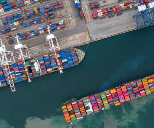 UNCTAD: Comercio mundial muestra signos alentadores en medio de desafíos