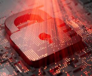 Las empresas, enfocadas en el retorno de inversión, suelen demorar hasta siete meses en aprobar herramientas de detección o reacción, mientras que un ciberdelincuente puede atacar en horas o incluso minutos. Foto de iStock