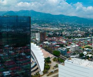 <i>El incremento del área construida estuvo impulsado principalmente por las obras nuevas no residenciales, entre ellas bodegas y locales comerciales. Foto de iStock</i>