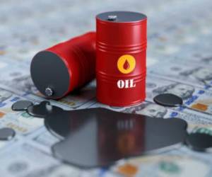 Petróleo sube por tercera jornada consecutiva tras caída de reservas en EEUU