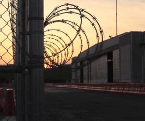 Fotografía de una zona del centro de detención de Guantánamo, el 7 de noviembre de 2023, en la Base militar estadounidense en Guantánamo (Cuba). EFE/ Marta Garde
