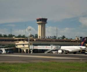 Las obras de ampliación en el aeropuerto buscan aumentar en 30% la capacidad de la terminal para atender pasajeros. (Foto: Archivo)