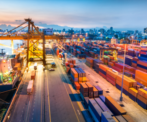 <i>El aumento de US$17.200 millones en las importaciones de bienes en agosto, hasta los US$342.200 millones, se debió sobre todo a un crecimiento de US$9.100 millones en los suministros y materiales industriales. Foto de iStock</i>