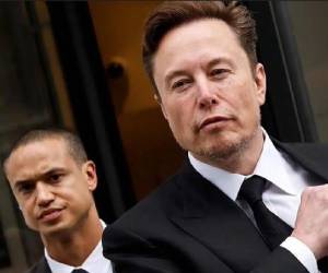 <i>El fundador de empresas como Tesla, SpaceX y xAI ha negado que esté trabajando en un teléfono móvil. Foto de AFP</i>