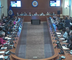 <i>El secretario general de la OEA, Albert Ramdin, ratificó el compromiso de acompañamiento y advirtió que la transparencia es el único antídoto a la captura antidemocrática de las instituciones. Foto de cortesía</i>