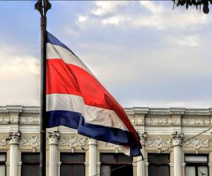 <i>Costa Rica mantiene actualmente un riesgo país inferior al de otras economías de la región, lo que contribuye a reducir el costo de financiamiento del Estado. Foto de iStock</i>