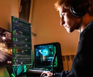 <i>Los jugadores deben asumir la seguridad de sus cuentas como parte de la experiencia digital, especialmente frente a engaños que buscan aprovechar la confianza. Foto de iStock</i>