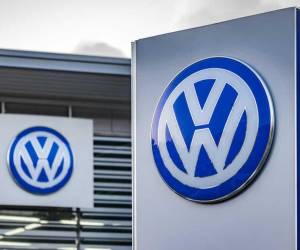 Volkswagen cae casi un 3% en la bolsa tras anuncio de salida de director ejecutivo