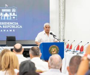 'China necesita mucho a Panamá', afirma Mulino ante amenazas por los puertos