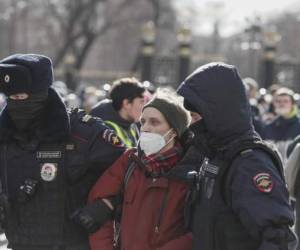 Más de 4.600 arrestos en Rusia en protestas contra la intervención en Ucrania