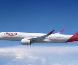 <i>Iberia mantiene abierta la venta de vuelos a partir del próximo noviembre, mes en el que la compañía tiene previsto retomar la ruta siempre que las condiciones lo permitan, según las fuentes. Foto de cortesía</i>