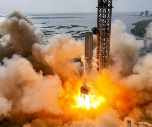 SpaceX encenderá los 33 motores de Starship a la vez