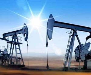 Petróleo aumenta 6% y supera los US$100 por barril