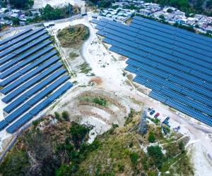 AES construye planta Ilopango Solar para empresa Green Planet Energy