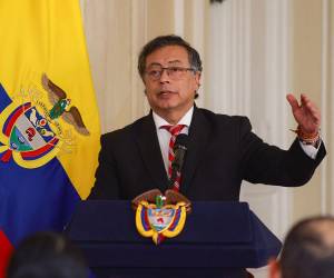 El presidente de la República, Gustavo Petro, emitió un mensaje en sus redes sociales en el que estaría defendiendo la soberanía de Panamá sobre el Canal de Panamá. Foto cortesía