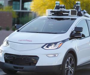 La compañía automotriz dijo que ya no financiaría el trabajo en robotaxis autónomos. Foto cortesía
