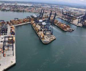 Panama Ports dice que discutirá la venta de puertos con el gobierno de Panamá