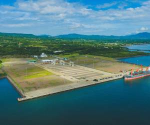 <i>Desde marzo de 2025, bajo la administración de UPDP, la terminal comenzó a recibir nuevamente buques, principalmente con vehículos destinados a los mercados de El Salvador, Honduras y Nicaragua. Foto de cortesía</i>