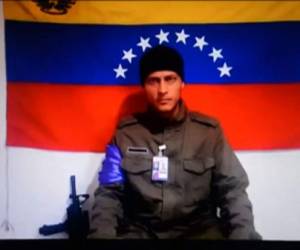 Captura de pantalla tomada el 4 de julio de 2017 en donde el expiloto de la Policía lanzó un pronunciamiento, luego de adjudicarse el ataque con granadas a la sede de la Corte Suprema desde un helicóptero.