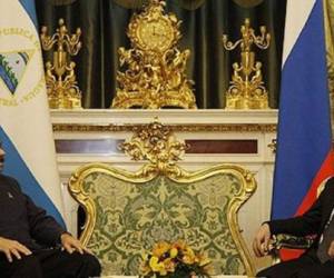 Daniel Ortega y Dimitry Medvedev. (Foto: Archivo)